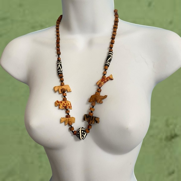 Wood Tribal African Safari Animal Hand-Carved Beads Necklace Over-the-Head Style - Picture 6 of 9
